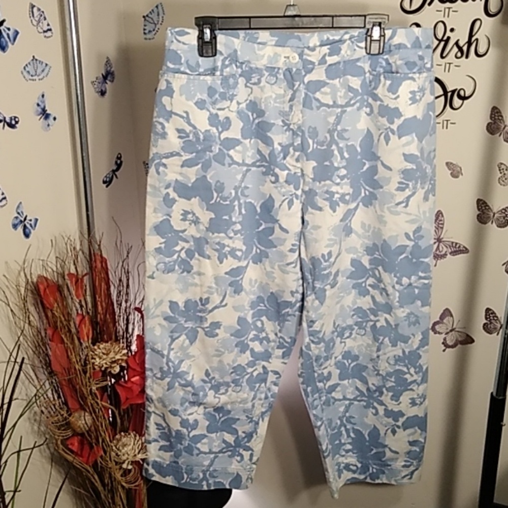 Women's St. John's Bay Capris